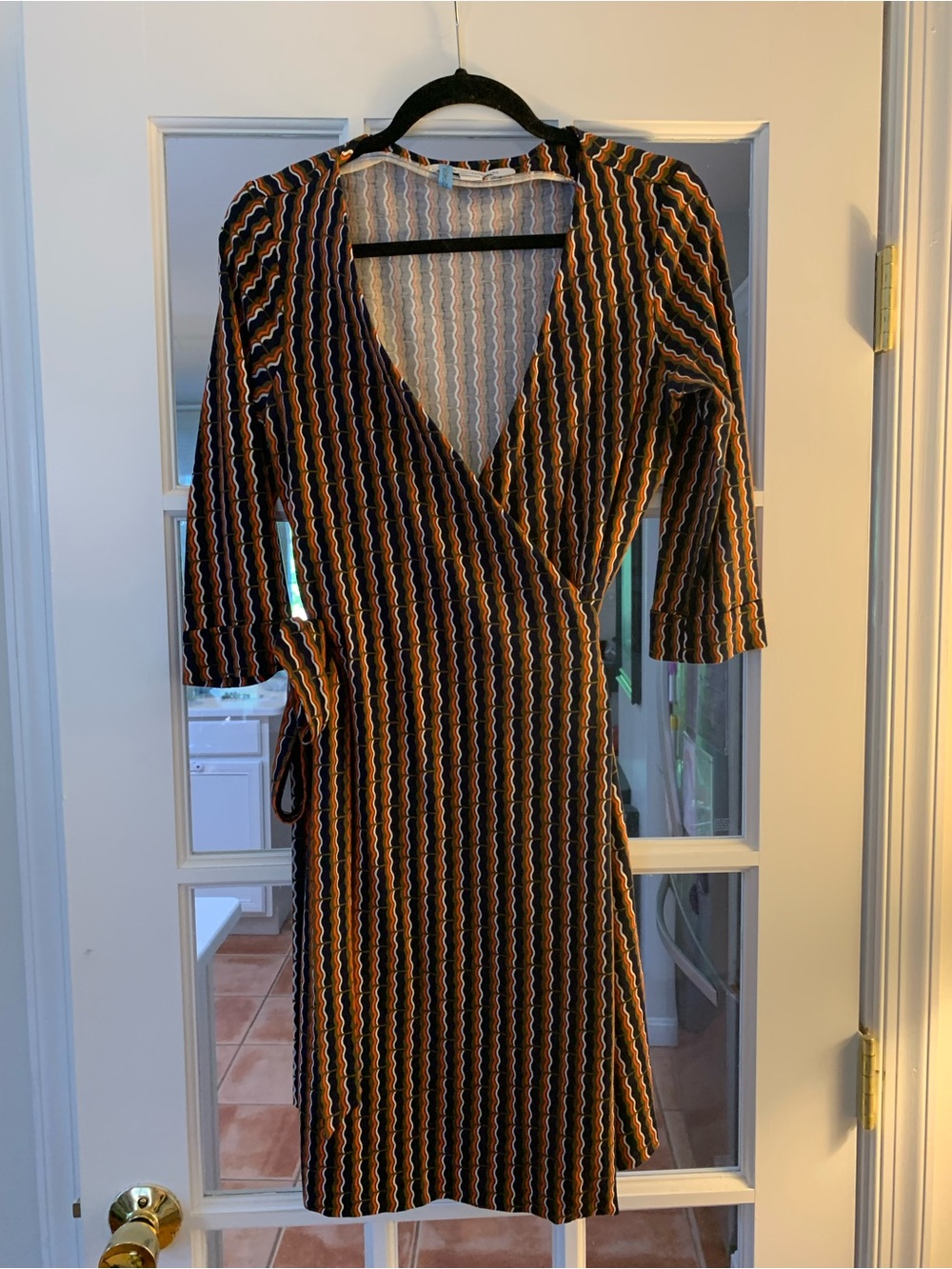 Diane Von Furstenberg 70s style patterned Wrap Midi Dress size 10 silk blend